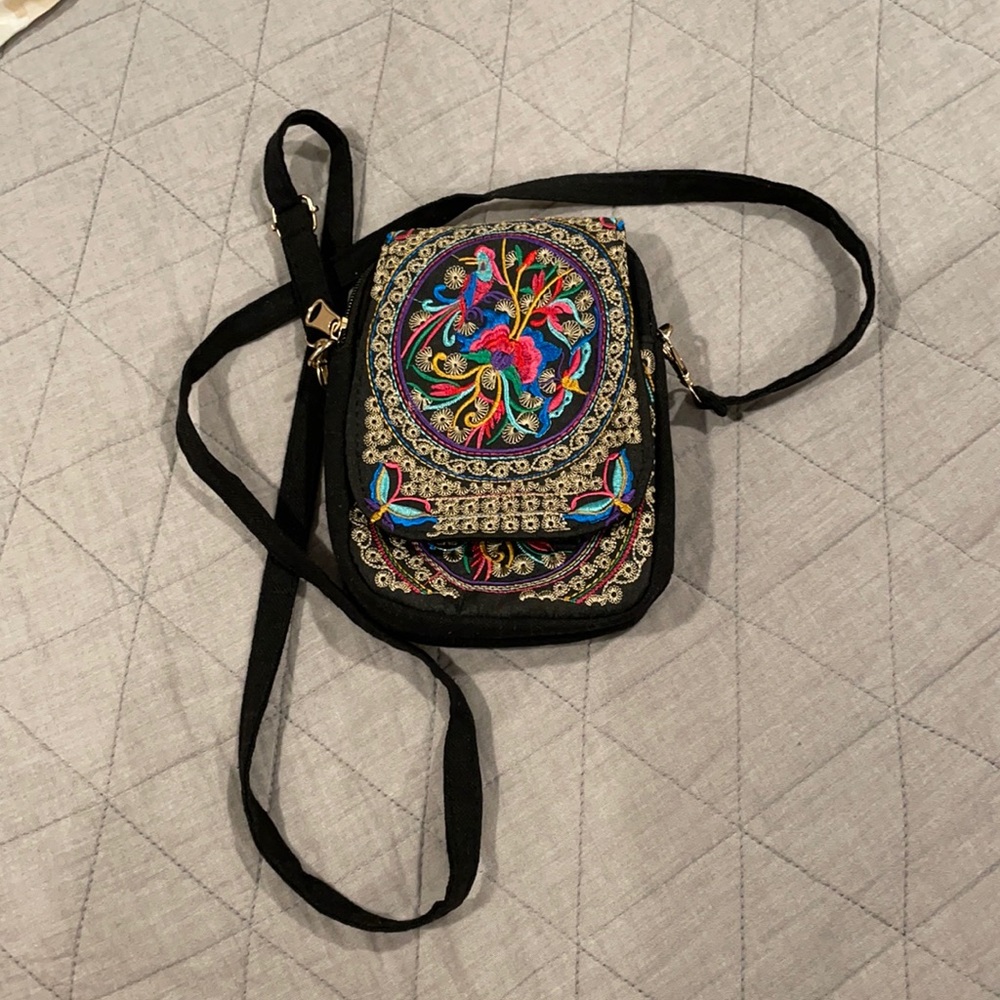 Like new small crossbody embroidered purse